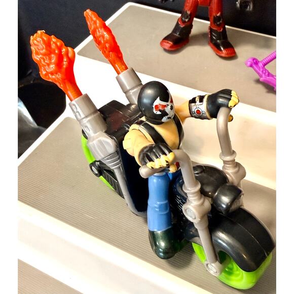 Fisher-Price Imaginext DC Cycle Vehicle Bane Huntress Catwoman firefly - Picture 5 of 6